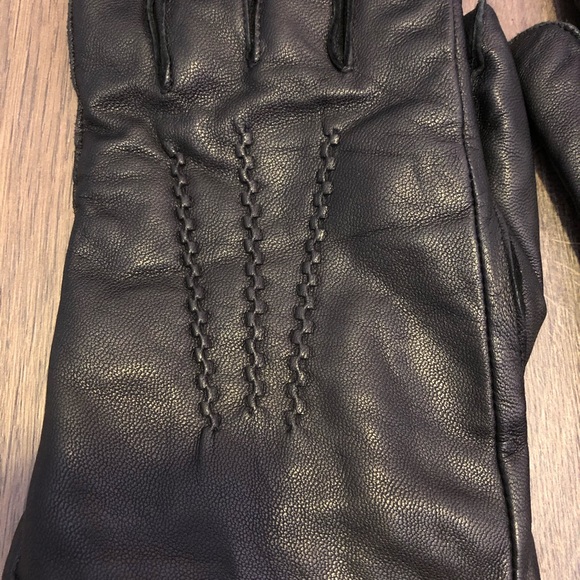 Black leather gloves - Picture 4 of 6